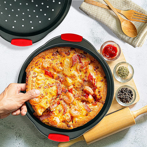 NutriChef 2-Piece Nonstick Pizza Tray, 13-Inch Round Carbon Steel Baking Pan with Perforated Holes, Dishwasher Safe
