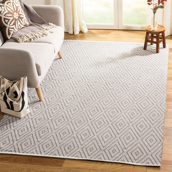 SAFAVIEH Montauk Collection Accent Rug, 2'6" x 4', Grey & Ivory, Handmade Trellis Cotton