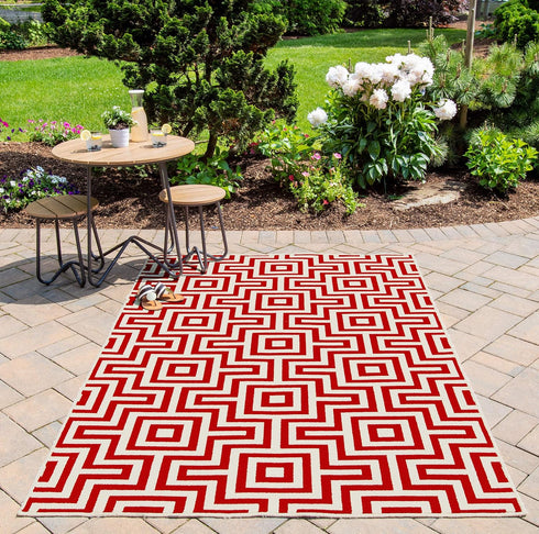 Momeni Rugs Baja Collection Contemporary Indoor & Outdoor Area Rug - 1'8" x 3'7", Easy to Clean, Red